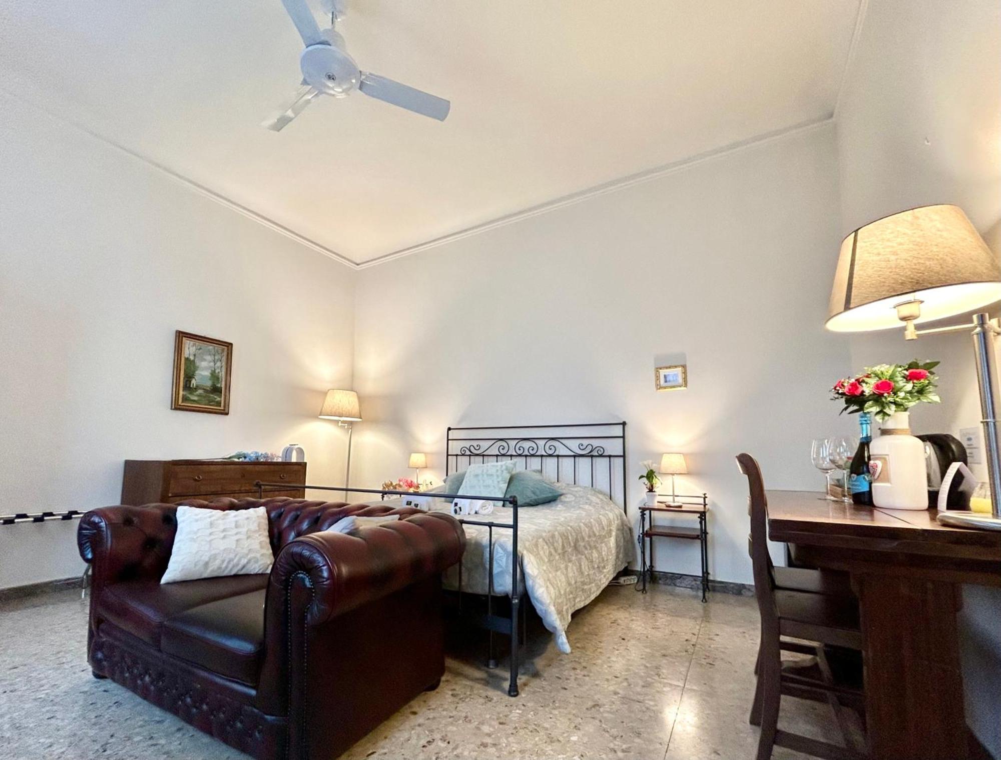 Elle Palace - Simply Elegant เวโรนา ภายนอก รูปภาพ
